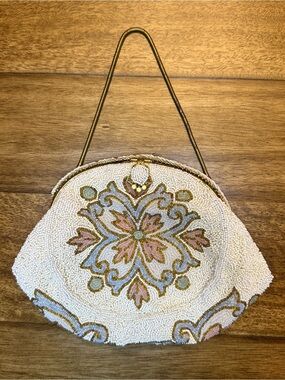 Vtg Walborg Hand Beaded Purse Made in France Mid Century Pastel Floral Medallion